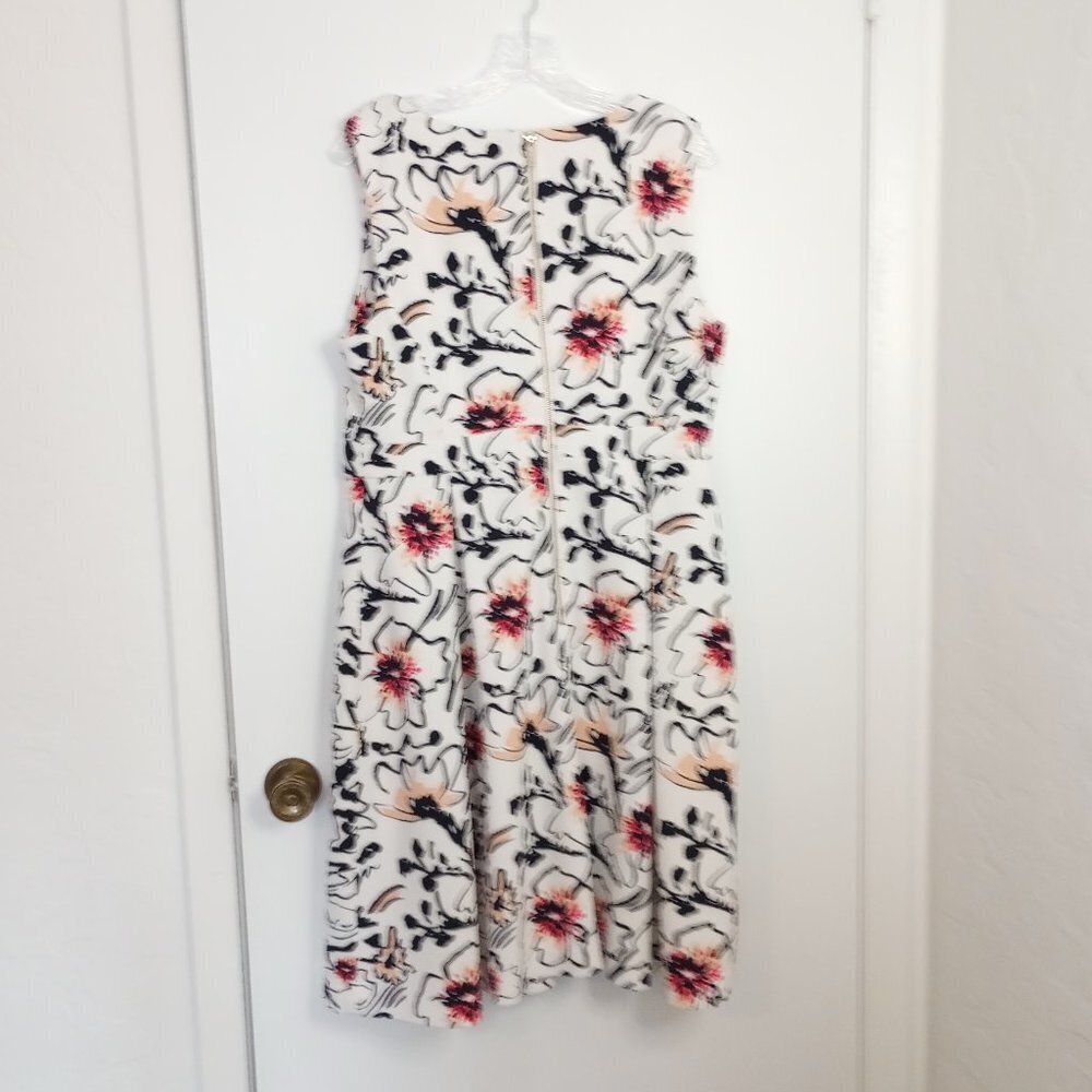 Karl Lagerfeld White Floral Fit-and-Flare Dress - Picture 10 of 14